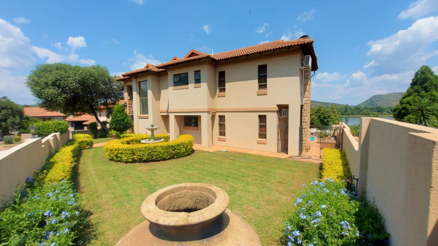 7 Bedroom Property for Sale in Birdwood Estate North West